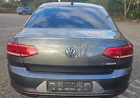 VW Passat Volkswagen 1.4 TSI BlueMotion Technology DSG Comfortli