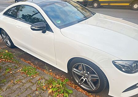 Mercedes-Benz E 350 E-Klasse Coupe Diesel d Coupe 9G-TRONIC AMG Line