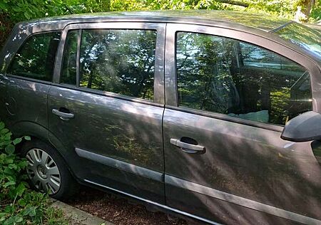Opel Zafira 1.6 ecoFLEX Edition 111 Jahre