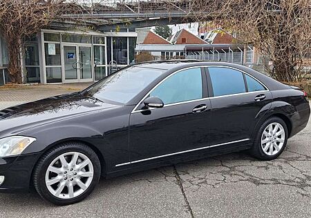 Mercedes-Benz S 500 - 7G-TRONIC