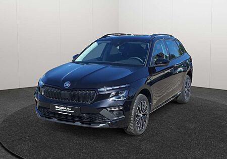 Skoda Kamiq 1.0TSI DSG Selection Matrix Carplay Rear View PDC