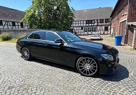 Mercedes-Benz E 350 d 9G-TRONIC AMG Line+20ZOLL+PANO+VOLL+VOLL+
