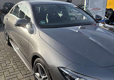 Mercedes-Benz CLA 180 7G-DCT AMG Line