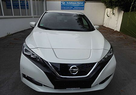 Nissan Leaf Tekna 1. Hand LED Navi Totwi. ACC PDC Kamera Leder