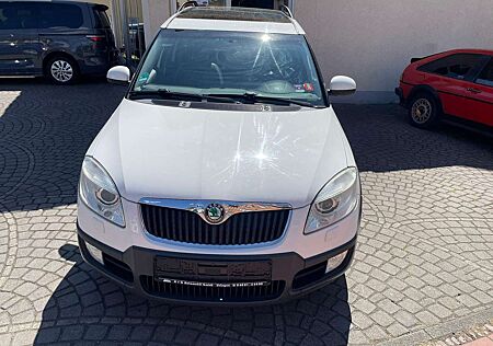 Skoda Roomster Scout KLIMAAUTOMATIK SITHEIZUNG TÜV NEU