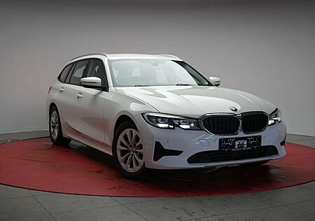 BMW 320 d Touring xDrive Advantage Navi/ACC/Kamera/