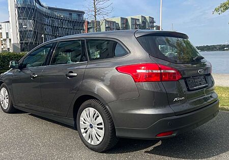 Ford Focus Turnier Trend AUTOMATIK HU NEU KLIMA