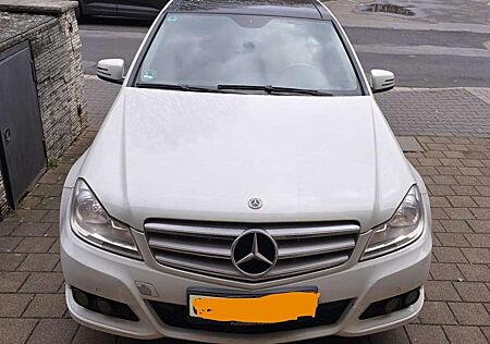 Mercedes-Benz C 220 CDI DPF (BlueEFFICIENCY)