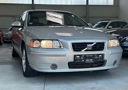 Volvo S60 Lim. 2.4 Momentum 1Hand