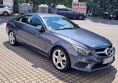 Mercedes-Benz E 200 E-Klasse Coupe Coupe 7G-TRONIC