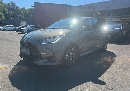 Toyota Yaris Team D 1.5 Dual-VVT-iE EU6d Rückfahrkamera Android