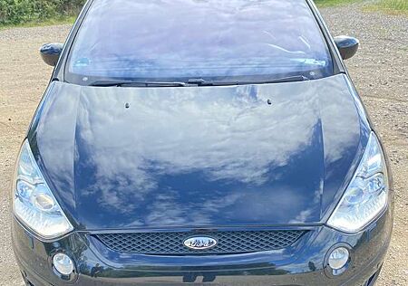 Ford S-Max Automatik 2,3 benzin 5 sitzer