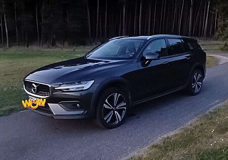 Volvo V60 CC V60 Cross Country V60 Cross Country D4 AWD Geartronic Pro