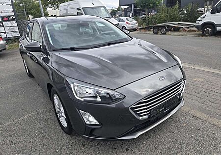 Ford Focus Cool /1 Jahr Garantie/TÜV Neu /1.Hand/Kamera 74...