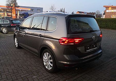 VW Touran Volkswagen Highline BMT/Start-Stopp, Diesel, 2. Hand, Garagen