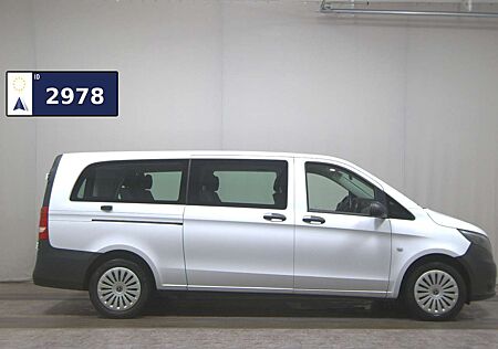 Mercedes-Benz Vito gebraucht kaufen Mercedes-Benz Vito Tourer 114 CDI extralang 8-Sitze Navi RFK