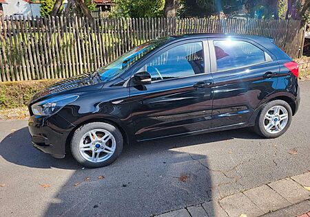Ford Ka /+ + Cool & Sound*KLIMA*PDC*SITZHEIZUNG