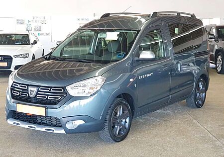 Dacia Dokker Stepway Celebration *AHK*SHZ*NAV*PDC*TEM*