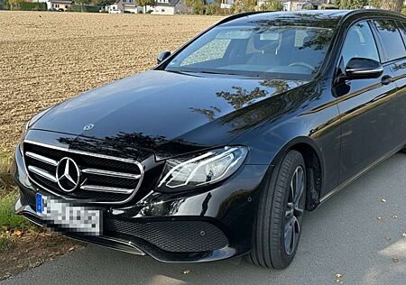 Mercedes-Benz E 220 d T 9G-TRONIC Avantgarde