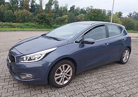 Kia Cee'd Ceed / Ceed 1.6 CRDi Spirit