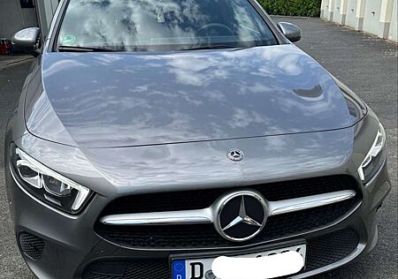 Mercedes-Benz A 180 d 7G-DCT