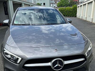 Mercedes-Benz A 180 A 180 d 7G-DCT
