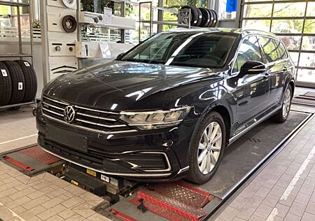 VW Passat Volkswagen Variant 1.4 TSI Hybrid GTE DSG Navi Sitzhzg LED