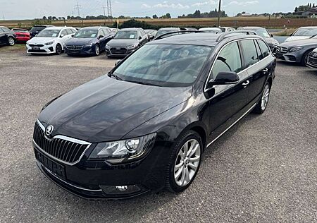 Skoda Superb Combi Exclusive 2.0 TDI DSG Navi PDC Xeno