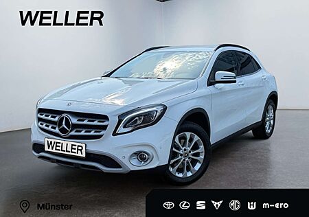 Mercedes-Benz GLA 200 7G Style *LED*AHK*CAM*