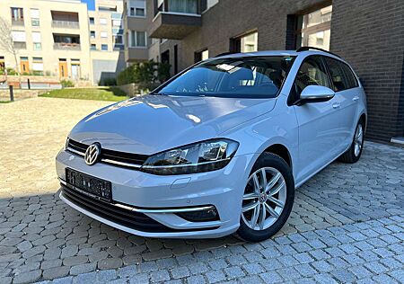 VW Golf Variant Volkswagen Golf VII Variant 1.6 TDI DSG AHK App Navi Alu SH