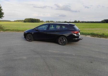 Opel Astra Sports Tourer 1.2 Turbo