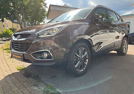 Hyundai ix35 FIFA World Cup *24.000km* *Neue Bereifung*
