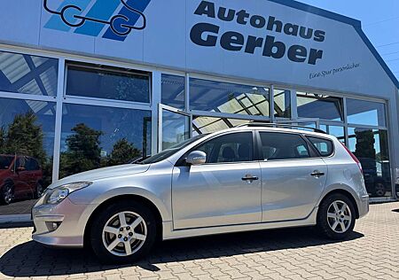 Hyundai i30 i30cw 1.4 blue Classic AHK AHZ