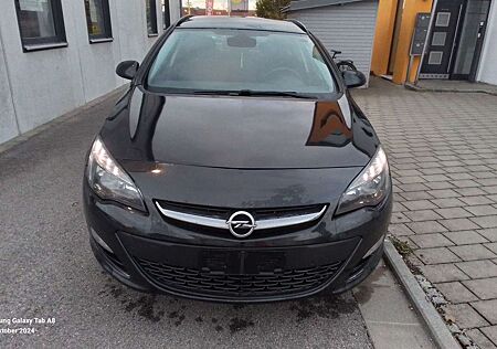 Opel Astra J Sports Tourer Style