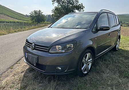 VW Touran Volkswagen 1.4 TSI DSG CUP 7Sitze AHK
