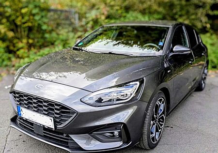 Ford Focus 1.0 EcoBoost Hybrid ST-LINE X