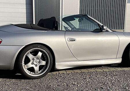 Porsche 996 911 Carrera Cabrio