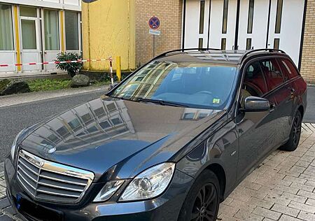 Mercedes-Benz E 200 CDI BlueEfficiency (212.205)