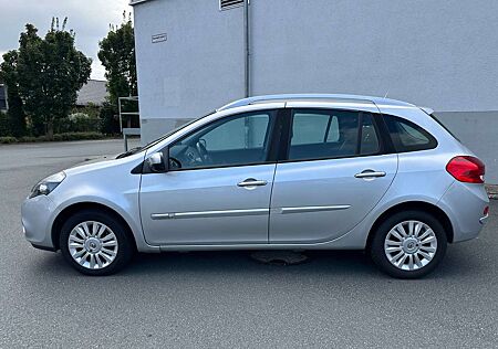 Renault Clio TCe 100 Grandtour Luxe NAVI/ TÜV 02/27