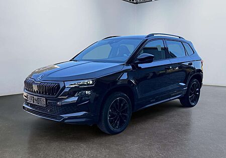 Skoda Karoq 1,5 TSI DSG Sportline 2ZKli AHK ACC SHT PDC Kam...