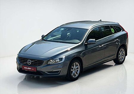 Volvo V60 Kombi Summum*SENSUSSound*LEDER*AT*PDC*LED