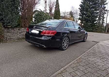 Mercedes-Benz E 63 AMG Performance Paket Carbon Massage Nachtsicht