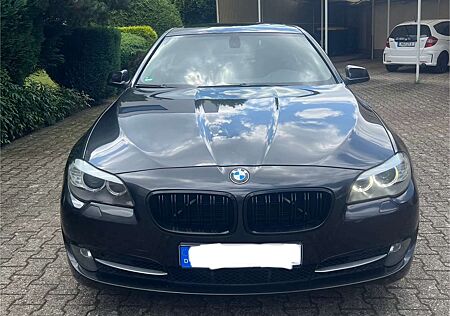 BMW 528i 528 TÜV Neu, großes Navi, 8Fach Bereift