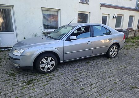 Ford Mondeo 2.0 Ghia