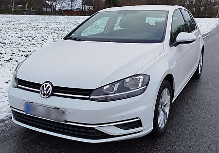 VW Golf Volkswagen 1.5 TSI *Top Zustand*