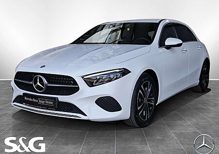Mercedes-Benz A 180 AHK+KEYLESS+KAMERA+MBUX+LED+17 ZOLL