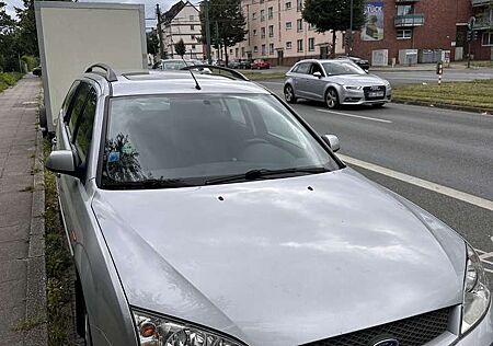 Ford Mondeo Turnier Ghia