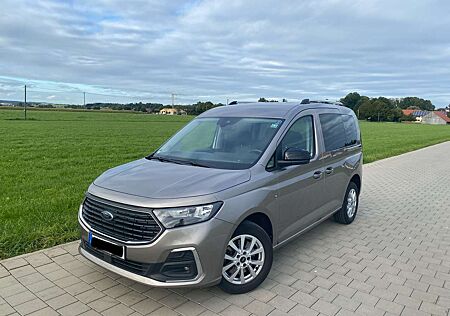 Ford Tourneo Connect Titanium