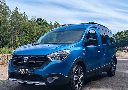 Dacia Dokker Stepway Celebration/AHK/HINT. KAMERA/NAVI