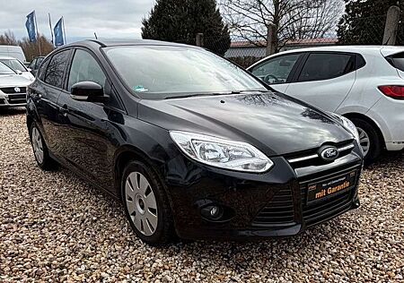 Ford Focus Lim.*SHZ*Garantie*TÜV+Service Neu*